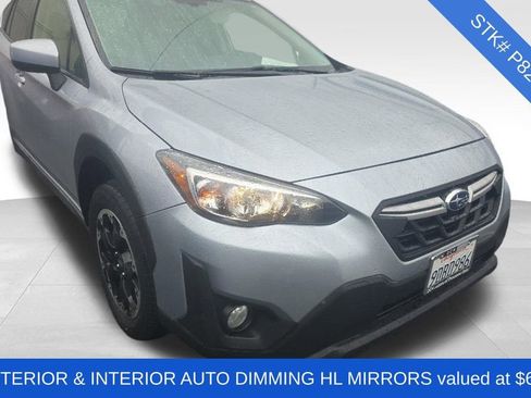 Used 2023 Subaru Crosstrek 2.0i Premium image 3