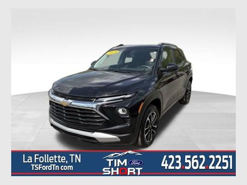 Used 2025 Chevrolet TrailBlazer LT AWD/4WD image 1