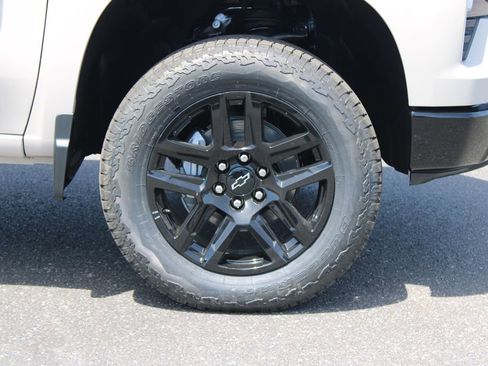 New 2026 Chevrolet Silverado 1500 Custom Trail Boss AWD/4WD image 12
