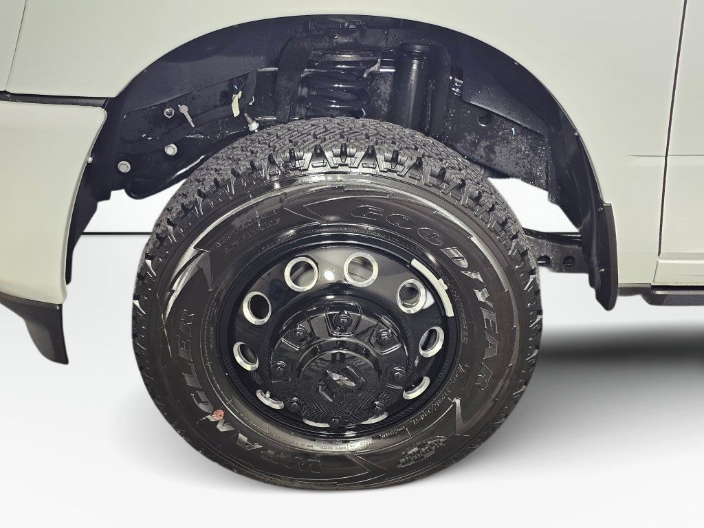 New 2026 RAM 3500 Laramie AWD/4WD image 12