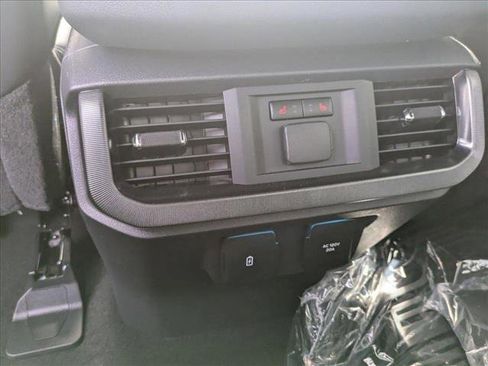 New 2025 Ford F150 Platinum w/ Equipment Group 702A High image 18