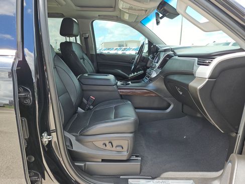 Used 2019 GMC Yukon SLT w/ Open Road Package AWD/4WD image 27