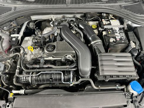 Used 2025 Volkswagen Jetta Sport FWD image 31