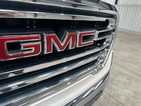 Used 2020 GMC Sierra 1500 SLT w/ SLT Premium Package RWD image 9