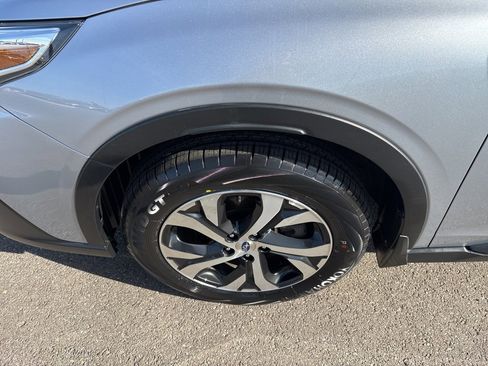 Used 2022 Subaru Outback Limited w/ Popular Package #2 image 8