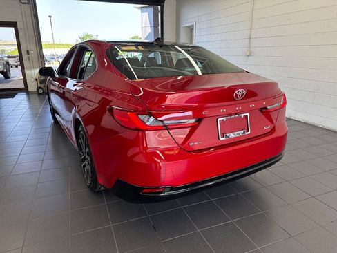 Used 2026 Toyota Camry XLE w/ Premium Package FWD image 6