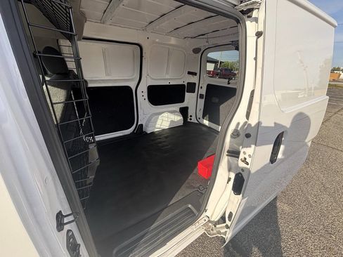 Used 2019 Nissan NV200 SV w/ Back Door Glass Package image 13