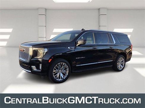 Used 2021 GMC Yukon XL Denali image 1