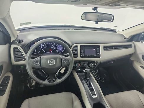 Used 2017 Honda HR-V LX image 22