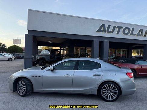 Used 2018 Maserati Ghibli RWD image 3