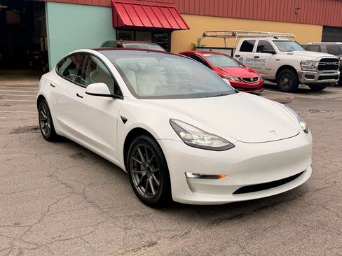 Used 2022 Tesla Model 3 Long Range AWD/4WD image 2