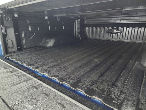 Used 2024 Chevrolet Silverado 2500 LTZ w/ LTZ Premium Package image 5