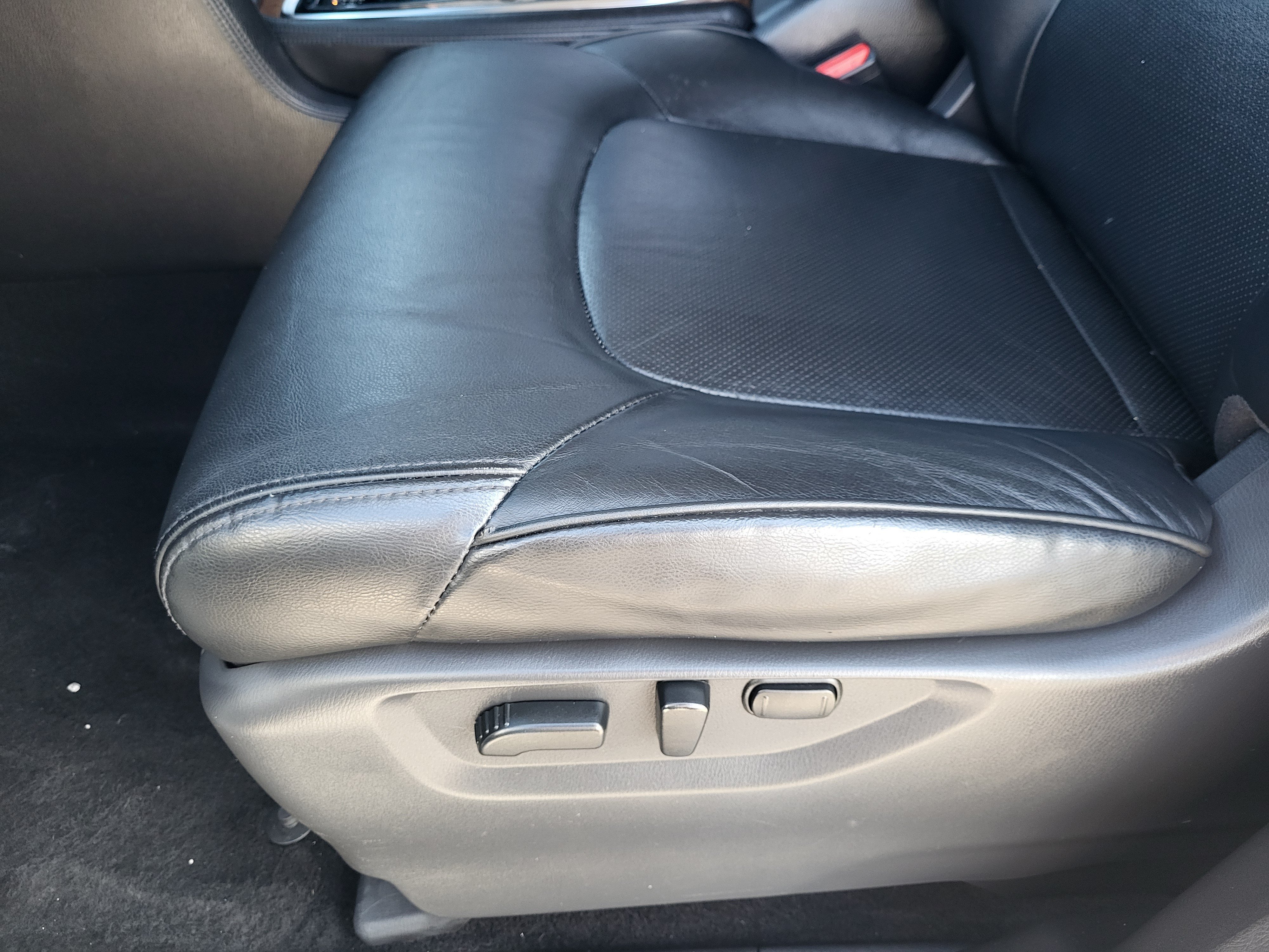 Certified 2022 Nissan Armada SL w/ Captain's Chairs Package AWD/4WD image 22