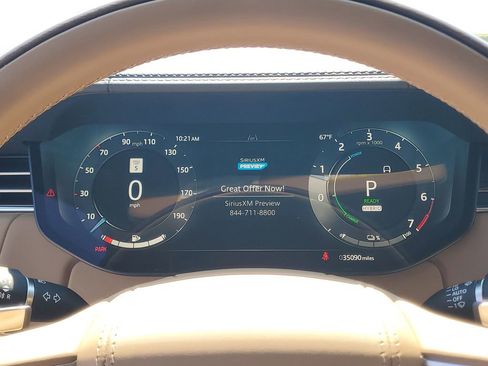 Used 2025 Land Rover Range Rover Autobiography AWD/4WD image 17