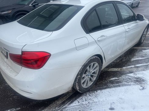 Used 2017 BMW 320i xDrive Sedan image 14