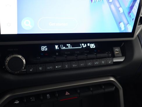 Used 2026 Toyota Sequoia Platinum AWD/4WD image 25