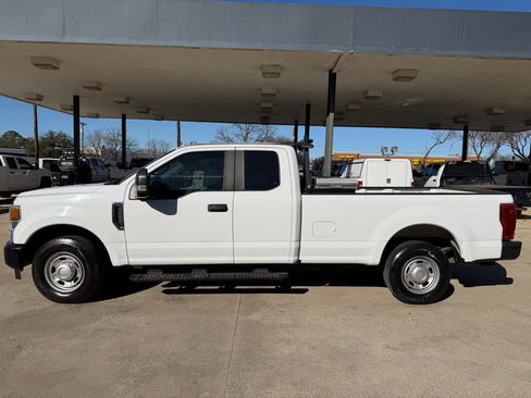Used 2020 Ford F250 XL w/ Power Equipment Group image 2