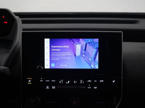 Used 2024 Subaru Solterra Premium image 15