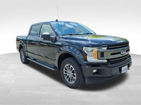 Used 2018 Ford F150 XLT w/ Equipment Group 302A Luxury AWD/4WD image 13