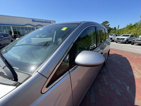Used 2016 Honda Odyssey EX-L image 10