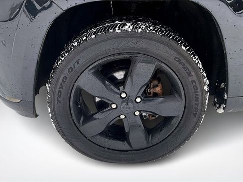 Used 2015 Jeep Grand Cherokee Overland w/ Advanced Technology Group image 33