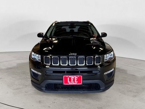 Used 2018 Jeep Compass Sport w/ Tech Group image 8