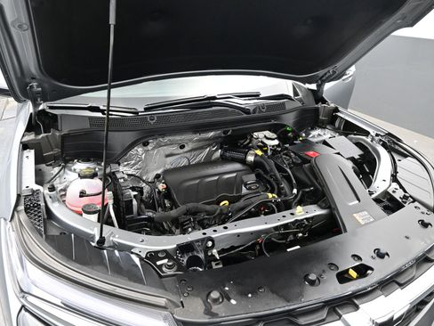 New 2026 Chevrolet Trax LT w/ Driver Confidence Package FWD image 23