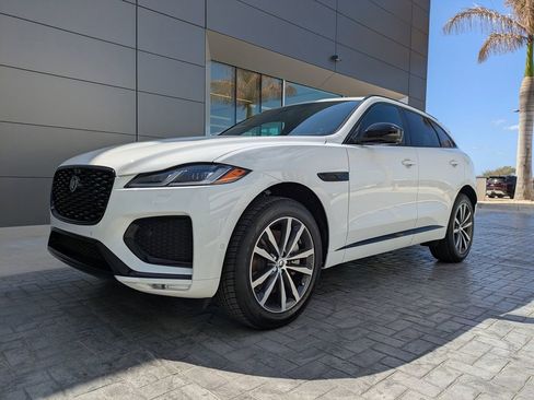 New 2026 Jaguar F-PACE R-Dynamic S image 9