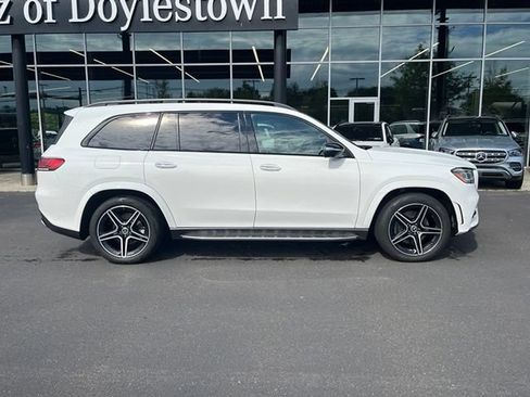 Used 2022 Mercedes-Benz GLS 450 4MATIC image 10