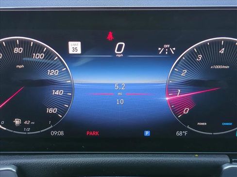 New 2026 Mercedes-Benz GLB 250 image 11