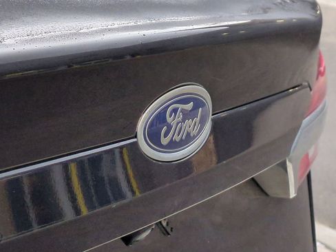 Used 2020 Ford Fusion SE image 11