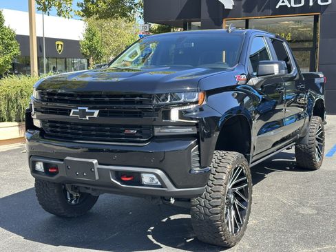 Used 2022 Chevrolet Silverado 1500 LT Trail Boss w/ LT Trail Boss Premium Package AWD/4WD image 4