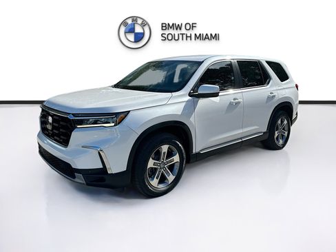 Used 2023 Honda Pilot EX-L image 3