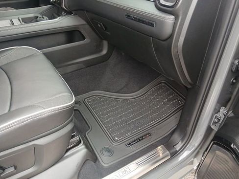 New 2026 RAM 2500 Limited image 40