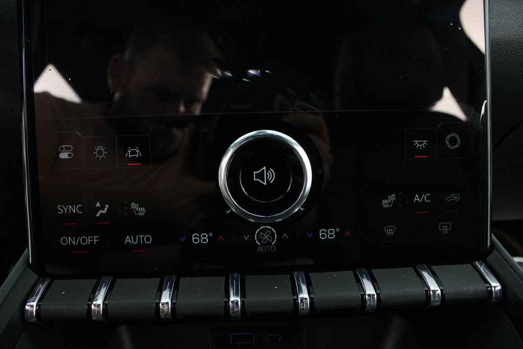 New 2027 GMC Terrain AT4 AWD/4WD image 6