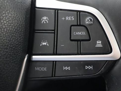 Used 2024 Toyota Grand Highlander Limited image 12