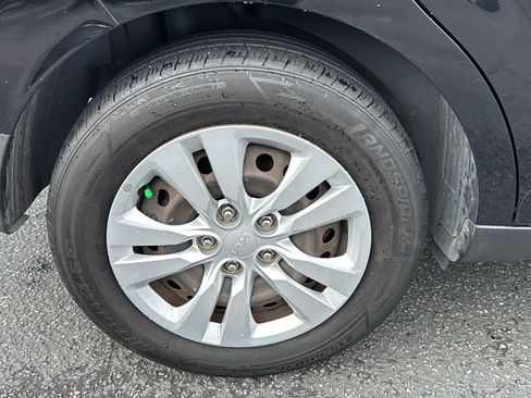 Used 2022 Kia Soul LX image 9