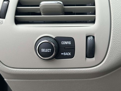 Used 2013 Chevrolet Volt w/ Enhanced Safety Package 2 FWD image 20