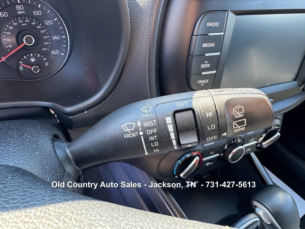 Used 2021 Kia Soul LX FWD image 32