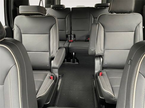 New 2026 GMC Yukon XL Elevation image 13