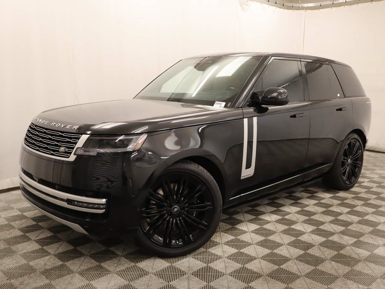 Used 2024 Land Rover Range Rover Autobiography AWD/4WD image 1