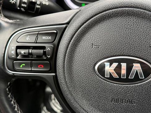 Used 2019 Kia Niro EX image 24