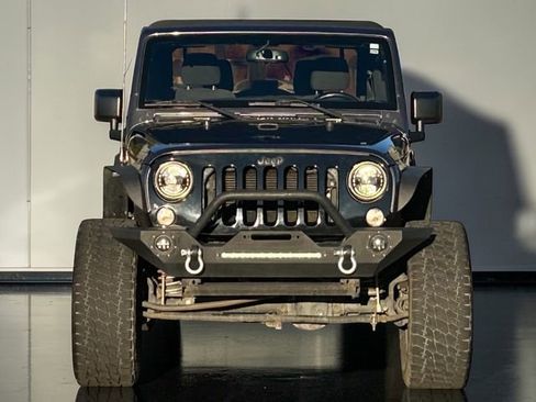 Used 2016 Jeep Wrangler Sport image 2