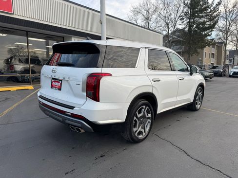 Used 2024 Hyundai Palisade Limited image 6