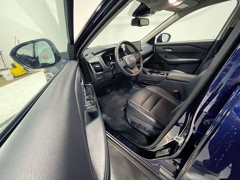 Used 2026 Nissan Rogue SL AWD/4WD image 19
