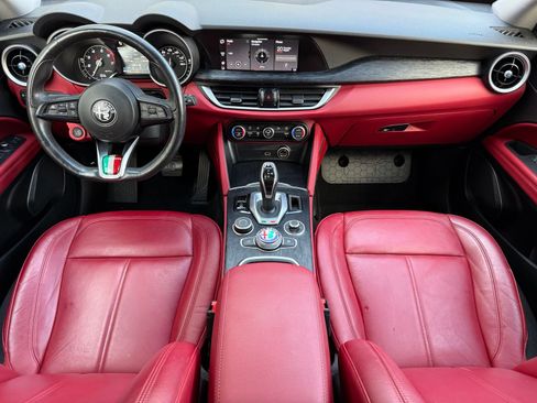 Used 2021 Alfa Romeo Stelvio Sprint w/ Nero Edizione AWD/4WD image 2