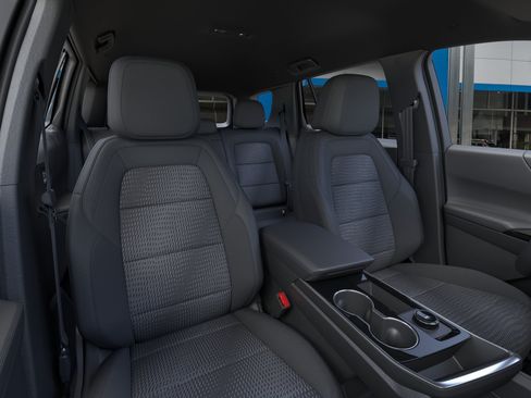 New 2026 Chevrolet Equinox LT w/ Safety and Technology Package AWD/4WD image 40