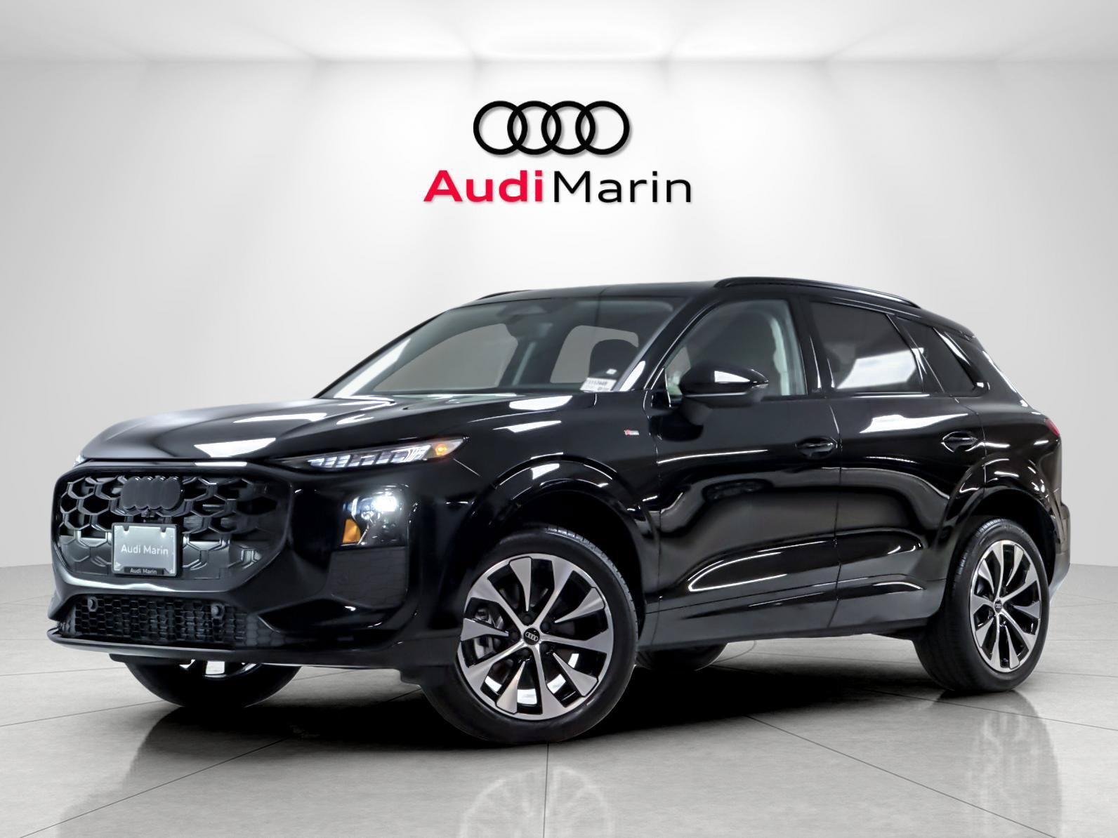 New 2026 Audi Q3 quattro 2.0T AWD/4WD image 1