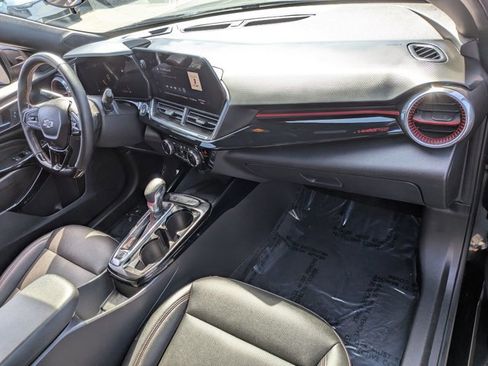 Used 2024 Chevrolet Trax RS w/ Sunroof Package FWD image 19