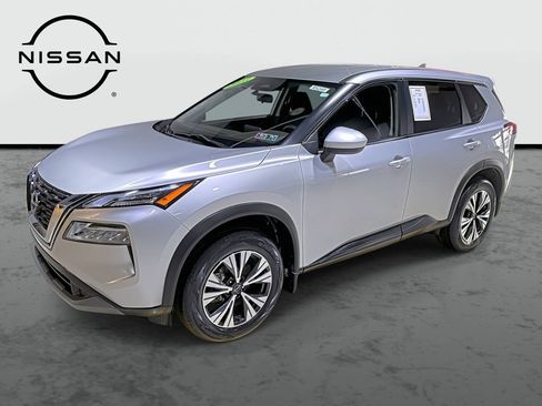 Used 2023 Nissan Rogue SV image 1